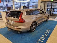 Käytetty Volvo V60 Momentum 150 HP (110 kW) 2019 Harmaa Farmari