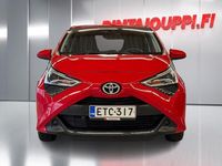 Käytetty Toyota Aygo X-play 72 HP (52 kW) 2020 Punainen Viistoperä