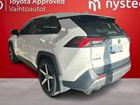 Käytetty Toyota RAV4 Edition 176 HP (129 kW) 2023 Valkoinen Katumaasturi