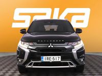 Käytetty Mitsubishi Outlander P-HEV Instyle 224 HP (164 kW) 2020 Katumaasturi