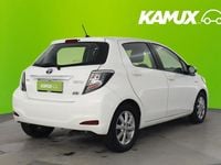 Käytetty Toyota Yaris Hybrid Active 75 HP (55 kW) 2013 Valkoinen Tila-auto
