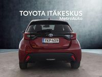 Käytetty Toyota Yaris Style 114 HP (83 kW) 2020 Punainen Viistoperä