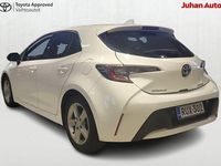 Käytetty Toyota Corolla Edition 122 HP (89 kW) 2023 Valkoinen Viistoperä