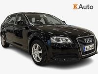 Käytetty Audi A3 Sportback Attraction 125 HP (91 kW) 2008 Musta Viistoperä