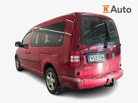 Käytetty VW Caddy Maxi Trendline 101 HP (74 kW) 2012 Punainen Tila-auto