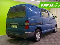 Käytetty Toyota HiAce 88 HP (64 kW) 2004 Sininen Van