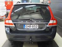 käytetty Volvo V70 D2 Momentum 1,6 Diesel, Webasto, On Call, Vakkari, Tutkat, Ratin lämmitys, Koukku, Isofix, Xenon, Sähköllä takaluukku,Ym