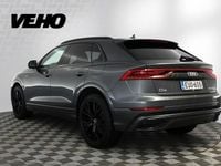 Käytetty Audi Q8 S-Line 462 HP (339 kW) 2023 Harmaa Katumaasturi
