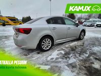 Käytetty Toyota Avensis Multidrive S 147 HP (108 kW) 2017 Hopea / harmaa Sedan
