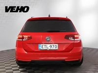 Käytetty VW Passat 150 HP (110 kW) 2021 Punainen Farmari