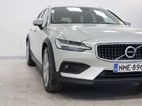 käytetty Volvo V60 CC D4 AWD Momentum aut