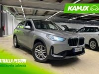 Käytetty BMW X1 Shadowline 136 HP (100 kW) 2023 Hopea / harmaa Katumaasturi