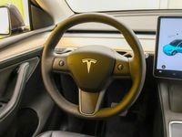 käytetty Tesla Model Y Long Range Dual Motor AWD / Vetokoukku / AMD Ryzen / Autopilot / Ilmalämpöpumppu / Premium Audio / Tehdastakuu