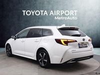 Käytetty Toyota Corolla Edition 140 HP (102 kW) 2024 Valkoinen Farmari