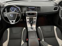 käytetty Volvo V60 D3 R-Design aut ** Muistipenkki | Kamera | BLIS | Koukku | Webasto