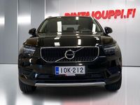 Käytetty Volvo XC40 Momentum 156 HP (114 kW) 2018 Katumaasturi