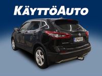 Käytetty Nissan Qashqai N-Connecta 158 HP (116 kW) 2021 Musta Katumaasturi
