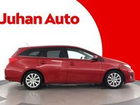 Käytetty Toyota Auris Touring Sports Multidrive S 132 HP (97 kW) 2014 Punainen Farmari