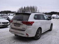 Käytetty Mitsubishi Outlander P-HEV 135 HP (99 kW) 2019 Farmari