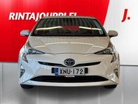 Käytetty Toyota Prius Business Edition 98 HP (72 kW) 2016 Valkoinen Viistoperä