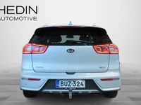 Käytetty Kia Niro Premium 105 HP (77 kW) 2018 Hopea Katumaasturi