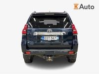 Käytetty Toyota Land Cruiser Active 177 HP (130 kW) 2018 Met. sininen Katumaasturi