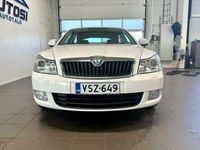 Käytetty Skoda Octavia Ambiente 105 HP (77 kW) 2013 Valkoinen Viistoperä
