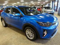 Käytetty Kia Stonic 120 HP (88 kW) 2023 Sininen Katumaasturi