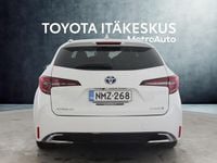 Käytetty Toyota Corolla Edition 140 HP (102 kW) 2023 Valkoinen Farmari