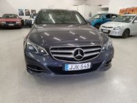 käytetty Mercedes E220 Bluetec 220CDI BE T A Premium Bluetec**SUPERSIISTI, KAUK.WEBASTO, KATTAVA VARUSTELU, SUOMIHISTORIA, KORKO 4.99%, KOTIINTOIMITUS*