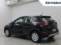 Käytetty Kia Stonic LX 99 HP (72 kW) 2023 Musta Katumaasturi