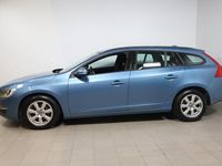 Käytetty Volvo V60 Kinetic 114 HP (83 kW) 2014 Sininen Farmari