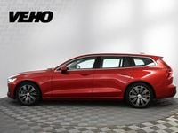 Käytetty Volvo V60 Plus 350 HP (257 kW) 2022 Punainen Farmari