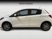 Käytetty Toyota Yaris Hybrid Active 73 HP (53 kW) 2015 Viistoperä