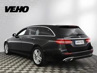 Käytetty Mercedes E300 Premium 194 HP (142 kW) 2022 Musta Farmari