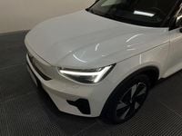Käytetty Volvo XC40 Plus 300 kW (408 HP) 2024 Valkoinen Katumaasturi