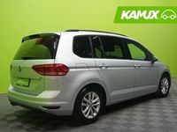 Käytetty VW Touran Comfortline 150 HP (110 kW) 2016 Hopea / harmaa Tila-auto