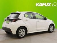 Käytetty Toyota Yaris Hybrid Active 116 HP (85 kW) 2020 Valkoinen Sedan