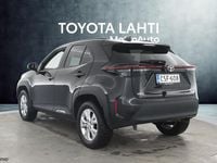 Käytetty Toyota Yaris Cross 116 HP (85 kW) 2025 Musta Katumaasturi