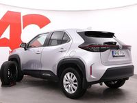 Käytetty Toyota Yaris Cross Active 116 HP (85 kW) 2023 Hopea Katumaasturi