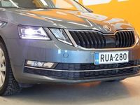 käytetty Skoda Octavia 1,5 TSI Style DSG ** 1.om Suomi-auto / Webasto / LED / Vakkari / P-tutkat / Läm.tuulilasi **