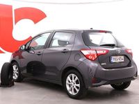 Käytetty Toyota Yaris Edition 72 HP (52 kW) 2018 Harmaa Viistoperä