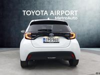 Käytetty Toyota Yaris Hybrid Style 116 HP (85 kW) 2021 Valkoinen Viistoperä