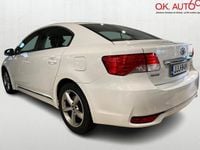 Käytetty Toyota Avensis Multidrive S 147 HP (108 kW) 2014 Valkoinen Sedan