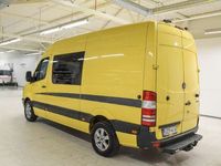 käytetty Mercedes Sprinter Rapido 999M Automaatti vakionopeussäädin / automaattinen ilmastointijärjestelmä (Thermatic) / ohjauspyörä lämmitetään (nahka) monikäyttöisellä