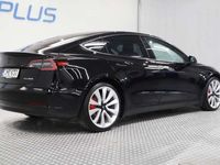 käytetty Tesla Model 3 Performance Dual Motor AWD - RAHOITUSKORKO 3,49% - * FSD / ACC / Nahkasisusta / Navigointi / Kamerat *