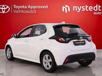 Käytetty Toyota Yaris Active 114 HP (83 kW) 2022 Valkoinen Viistoperä