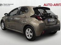 Käytetty Toyota Yaris Active 114 HP (83 kW) 2024 Ruskea (beige) Viistoperä