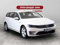 käytetty VW Passat Variant GTE Plug-In Hybrid 160 kW (218 hv) DSG-automaatti ** Juuri tullut! / Webasto / LED / ALV / Adapt. vakkari **