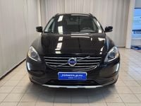 Käytetty Volvo XC60 Business Edition 181 HP (133 kW) 2015 Musta Katumaasturi